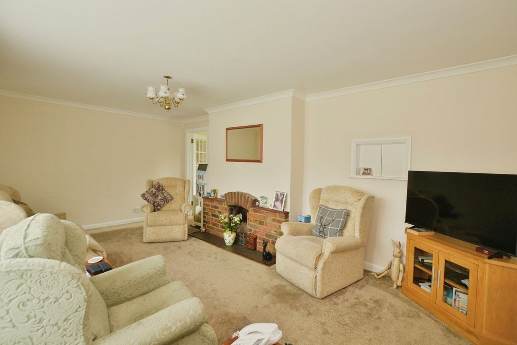 Property photo 3 of 15 Pbox-Img.Jpg