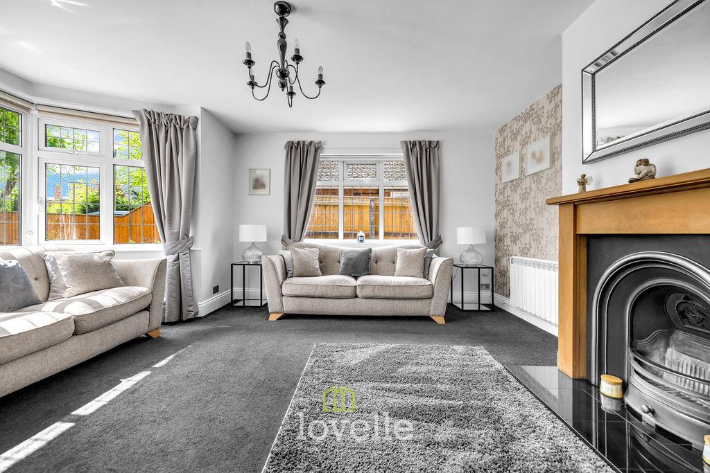 Property photo 3 of 51