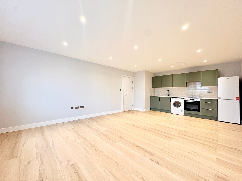 Property photo 1 of 5 Lounge Kitchen