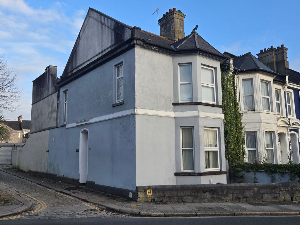 Property photo 1 of 9