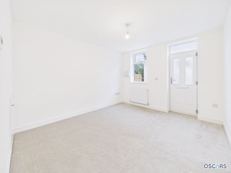 Property photo 2 of 9 Photo 1