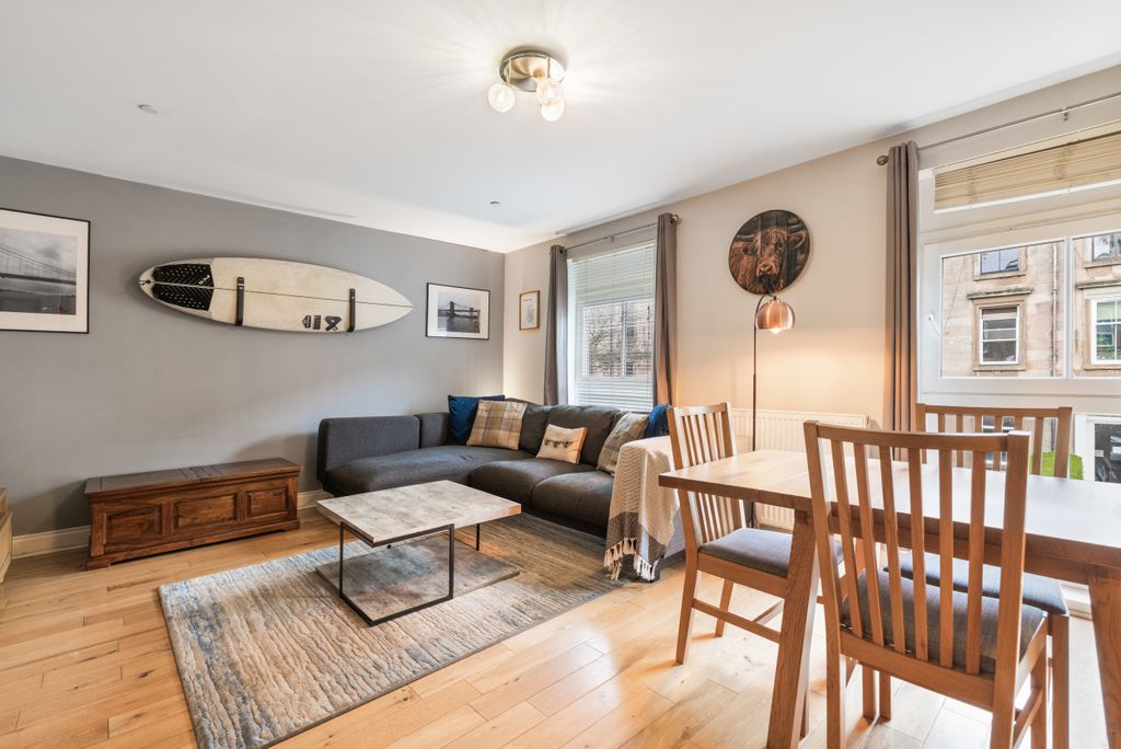 Property photo 3 of 35