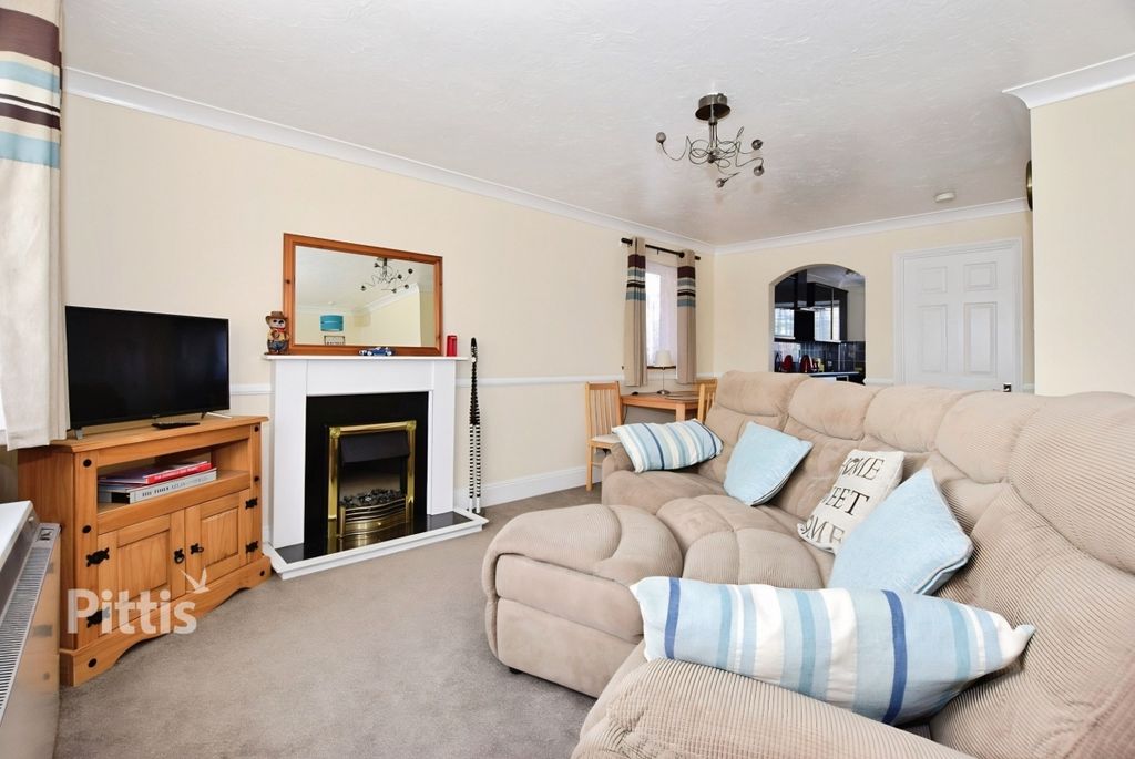 Property photo 3 of 5