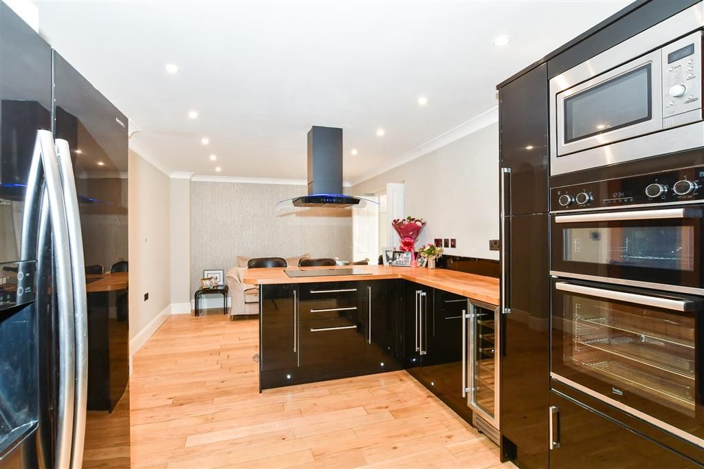 Property photo 3 of 13 Kitchen/Diner