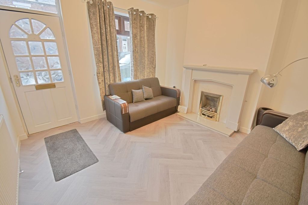 Property photo 2 of 15
