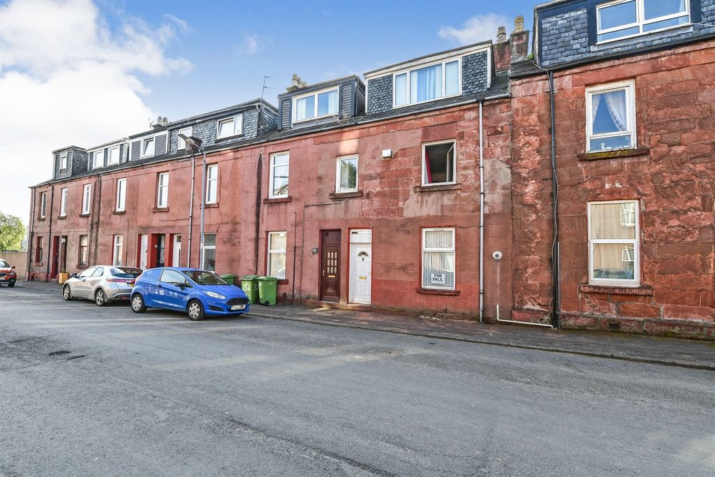 Property photo 1 of 7