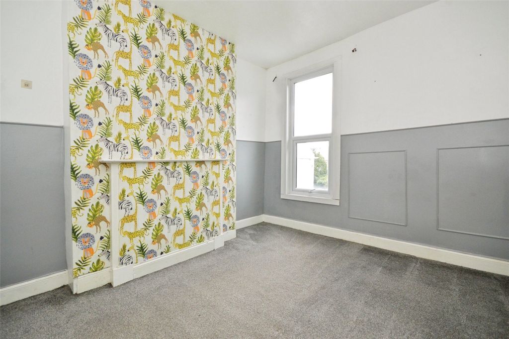 Property photo 3 of 9 Picture No. 14