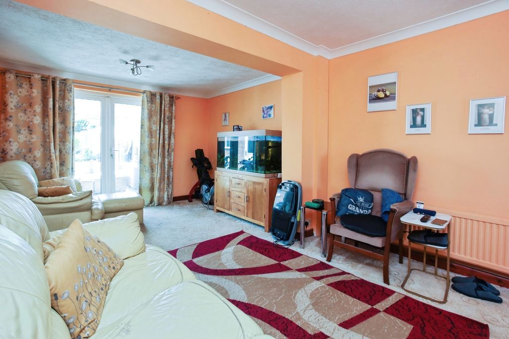 Property photo 2 of 20 Pbox-Img.Jpg