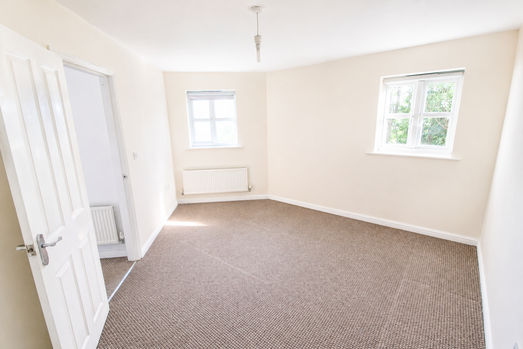 Property photo 3 of 4