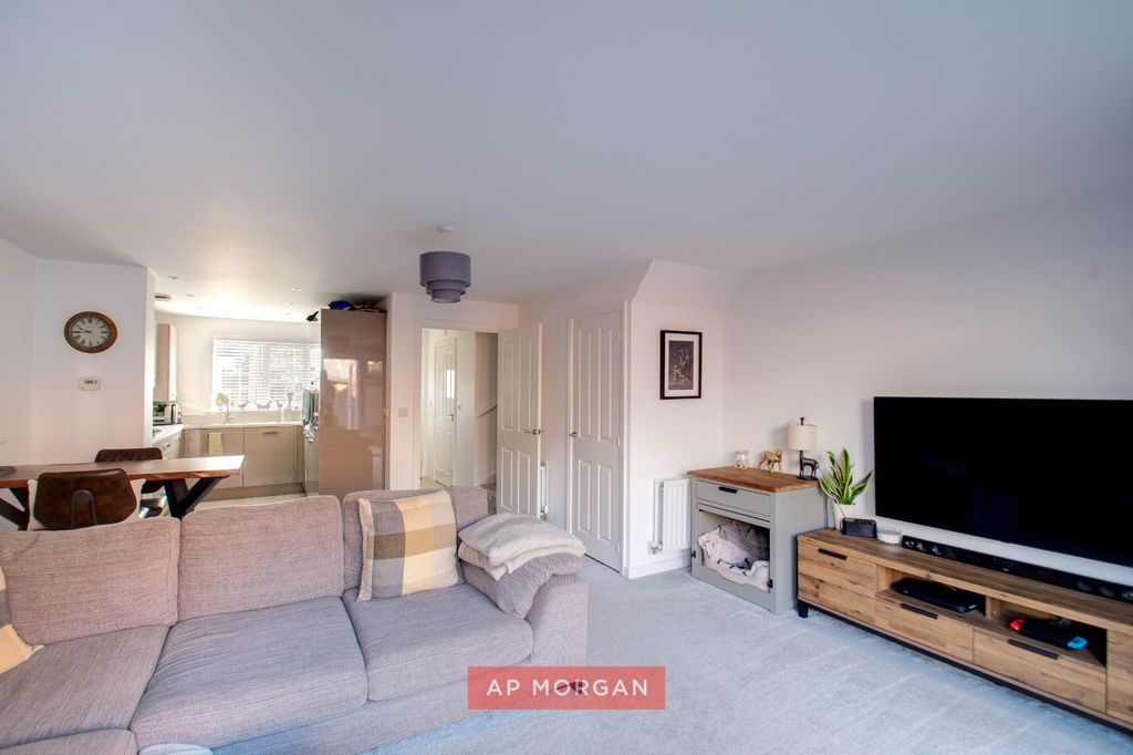 Property photo 2 of 13 Picture No. 03