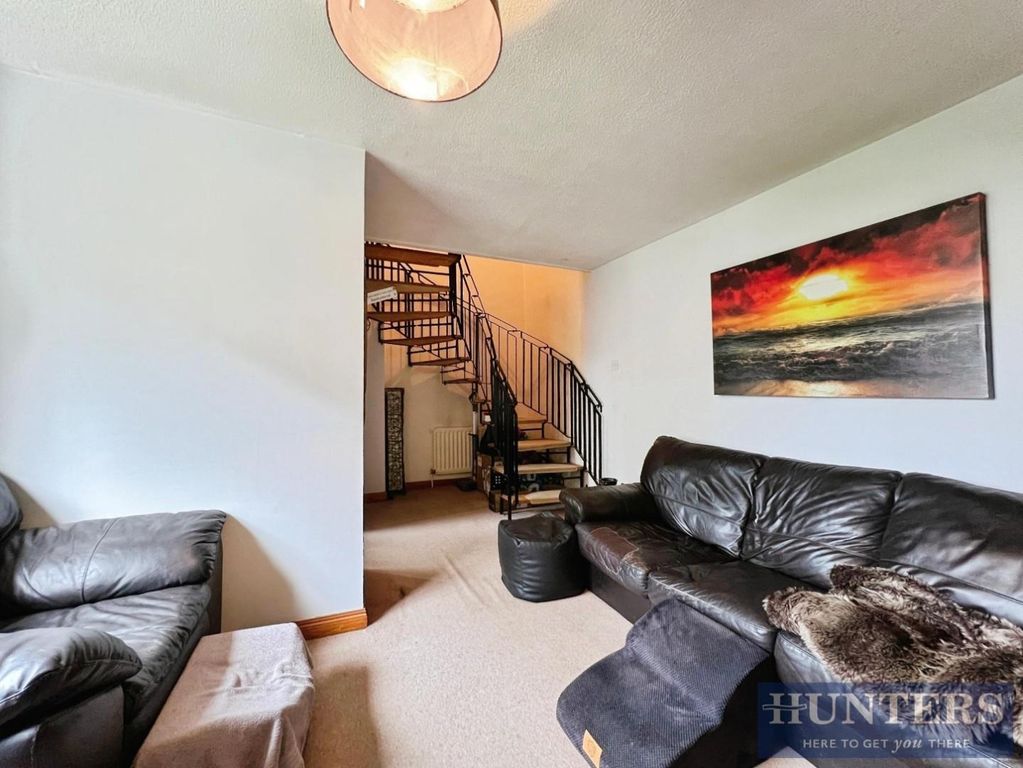 Property photo 3 of 13 Living Room