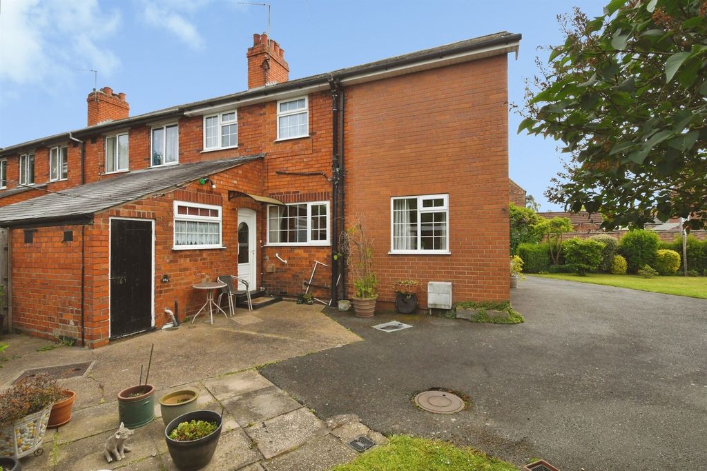Property photo 1 of 20