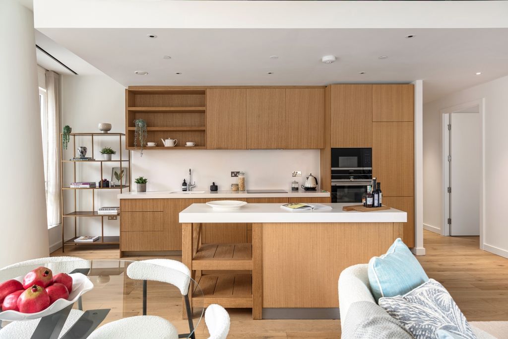 Property photo 2 of 12 094A5068