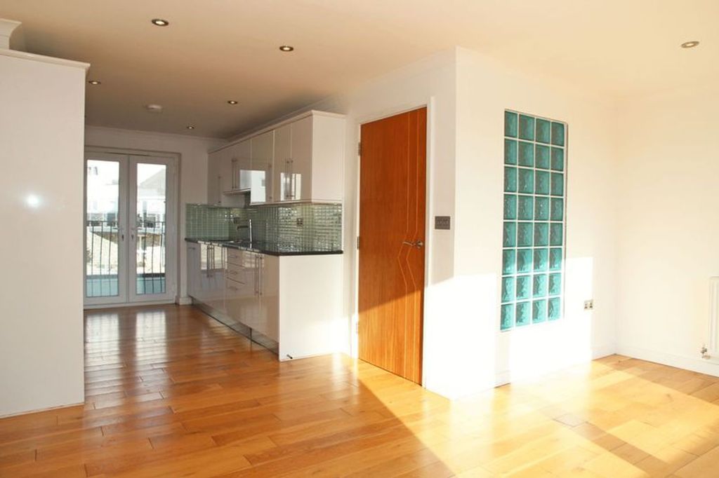 Property photo 2 of 13 Living Room