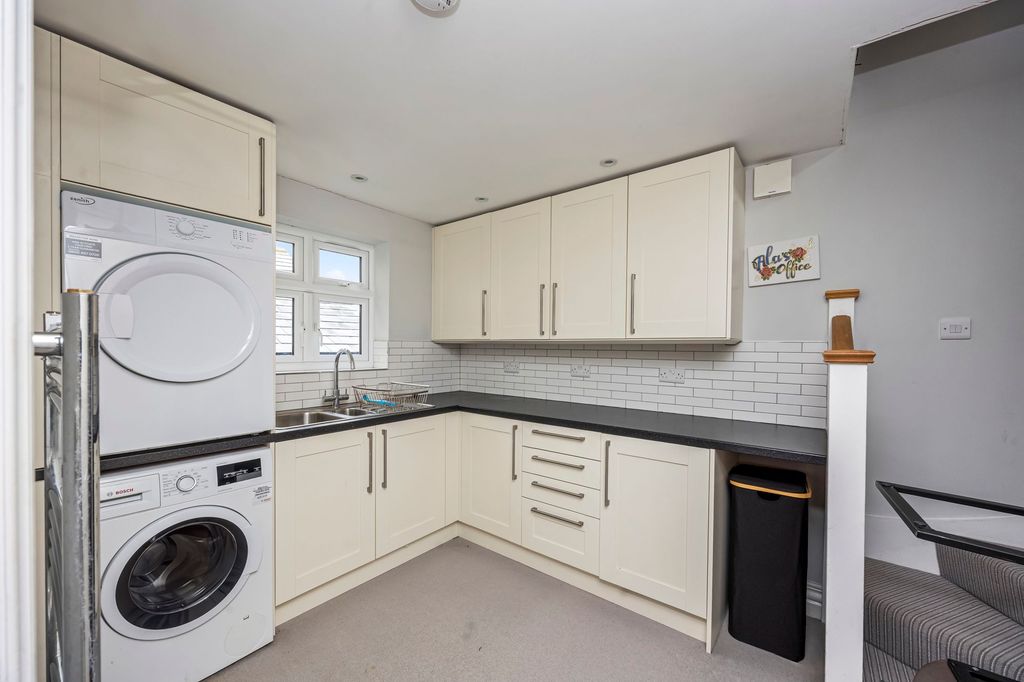 Additional image 14 of 5 bed semi-detached house for saleHaywards Road, Haywards Heath RH16