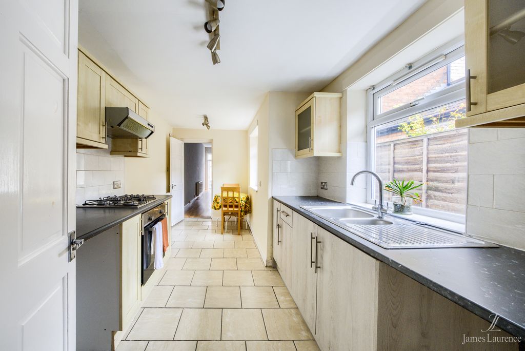 Property photo 3 of 13 Fxt31049-Hdr(3)