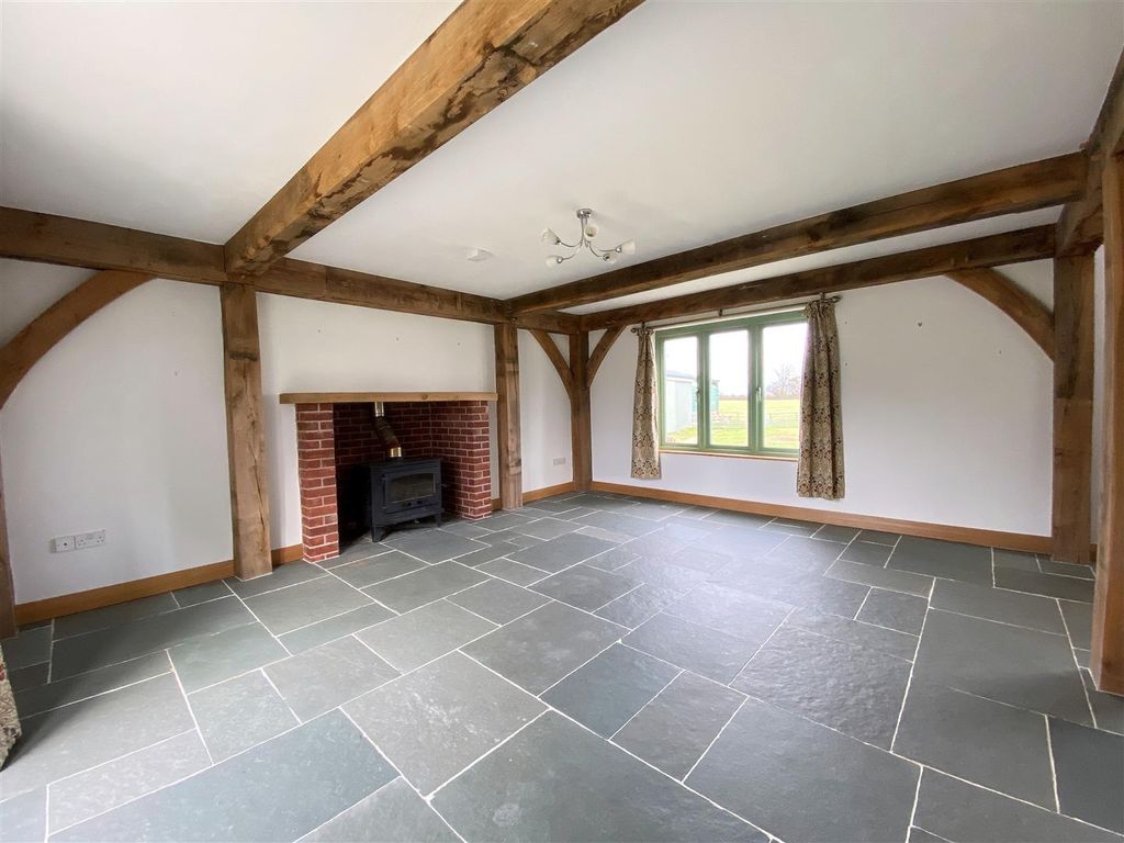Property photo 3 of 11 Sitting Room