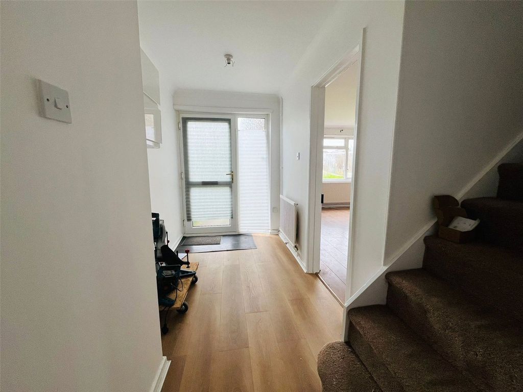 Property photo 3 of 13 Picture No. 24