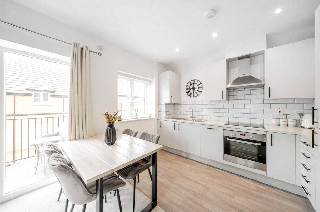 Property photo 2 of 8 Picture No. 03