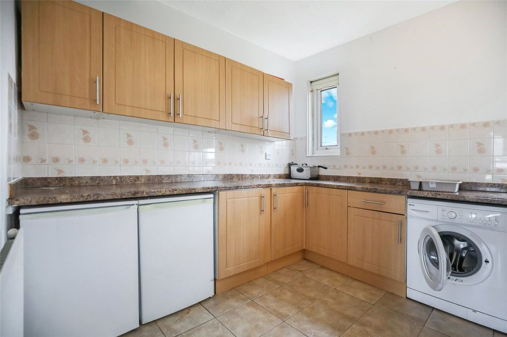 Additional image 5 of 2 bed flat for saleMunro Avenue, Kilmarnock, East Ayrshire KA1