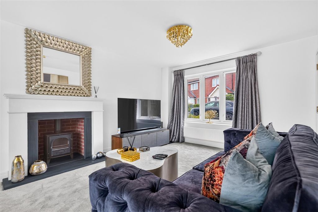 Property photo 2 of 36 8.Jpg