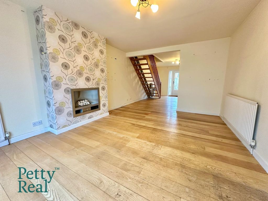 Property photo 2 of 15 4750Ec76-1C34-410F-81D9-1B91B3F9F93F.Jpeg