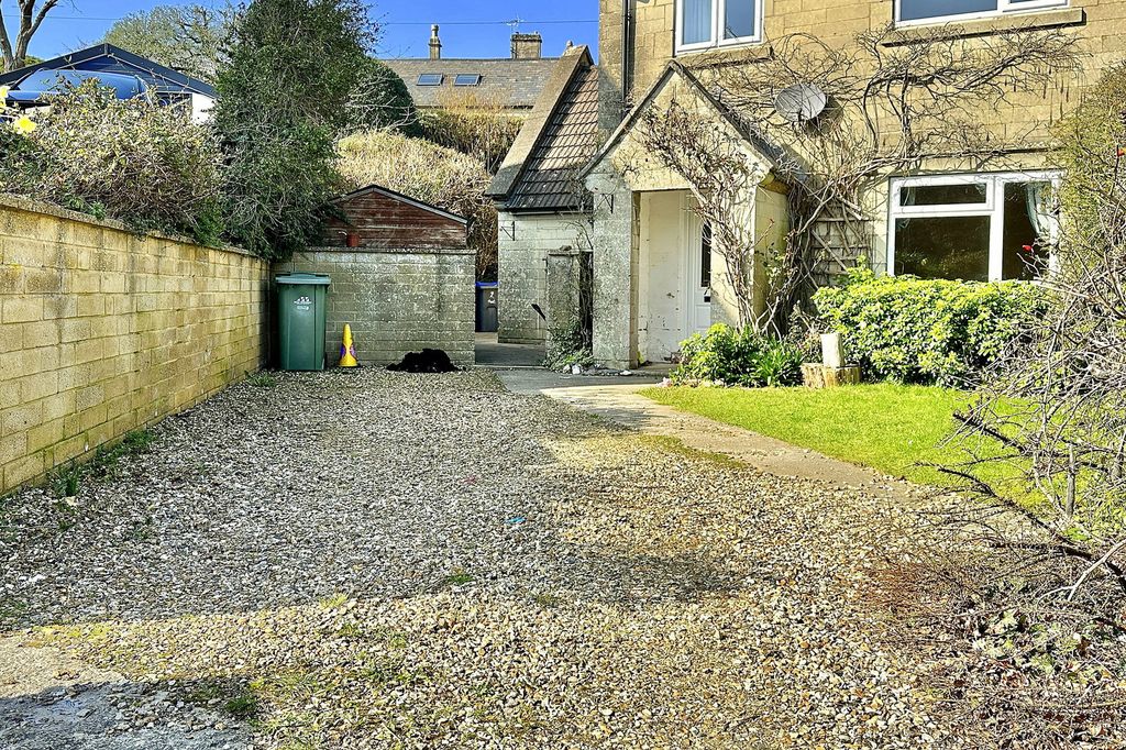 Property photo 3 of 22