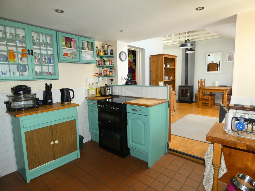 Property photo 3 of 10 Gallery