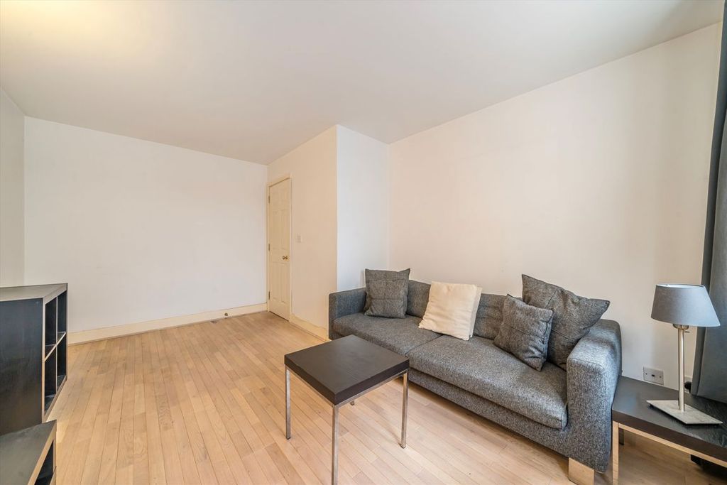 Property photo 2 of 5