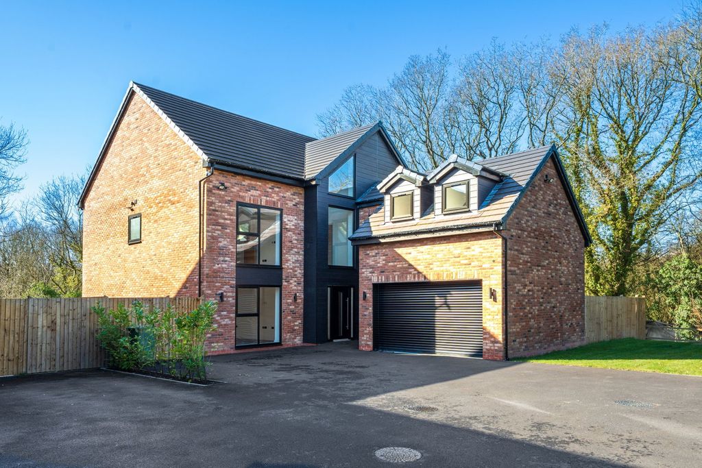 Property photo 1 of 53