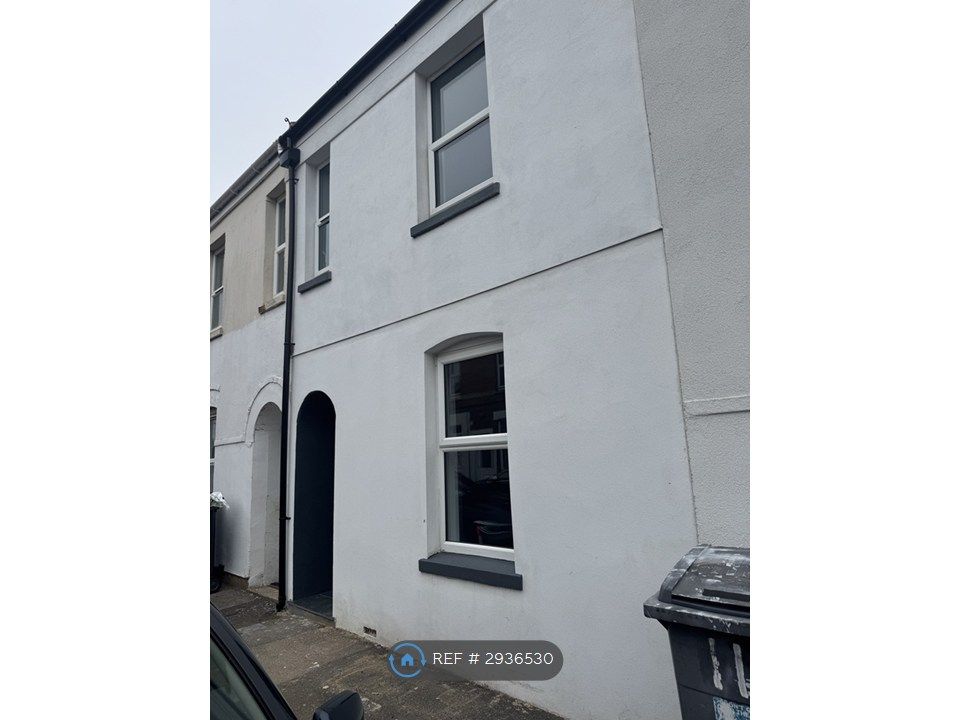 Property photo 3 of 14