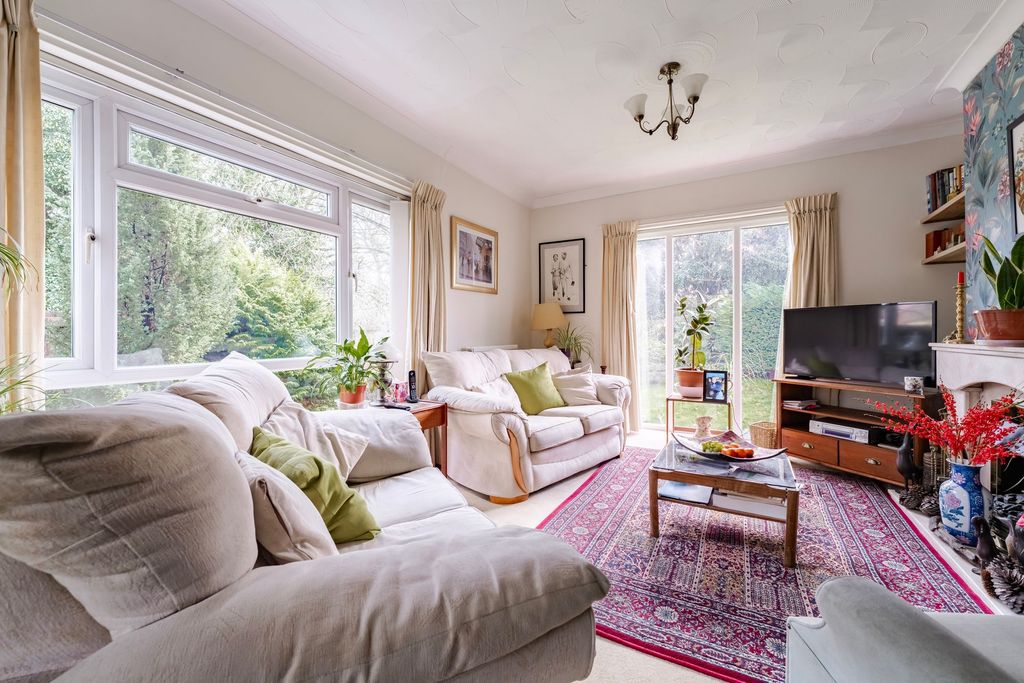 Property photo 2 of 19