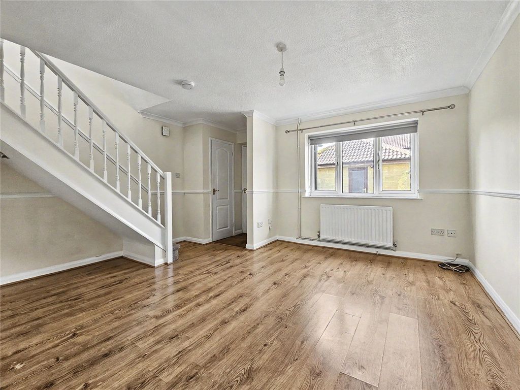 Property photo 2 of 17 Picture No. 11