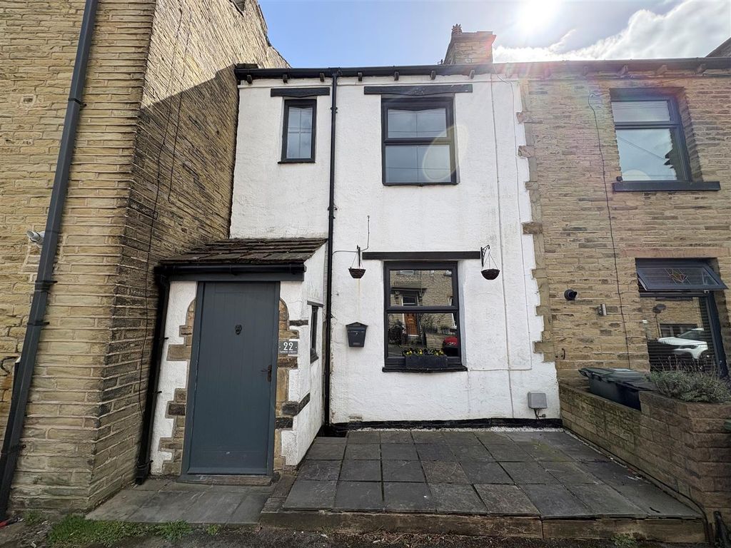 Property photo 1 of 16