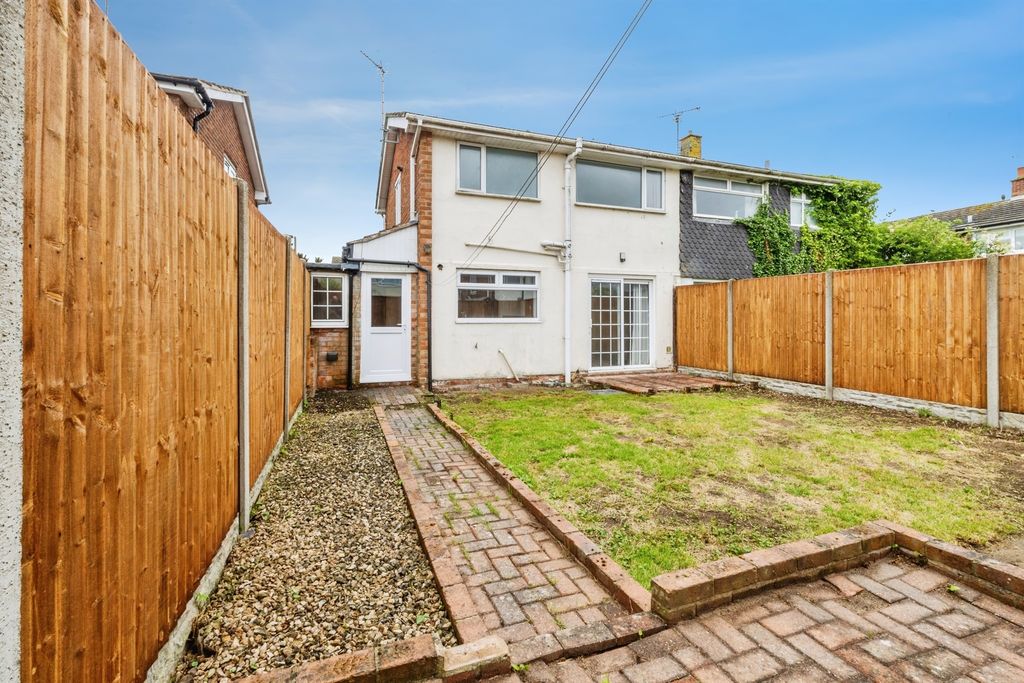 Property photo 2 of 14