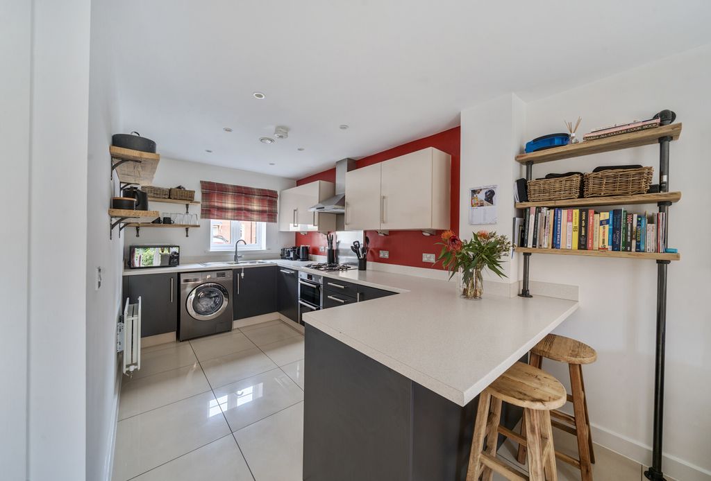 Property photo 2 of 14 1362746-5-68E7B41...