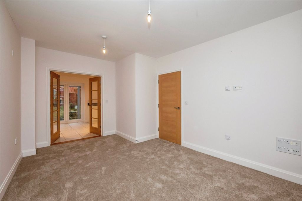 Property photo 3 of 11 Picture No. 05