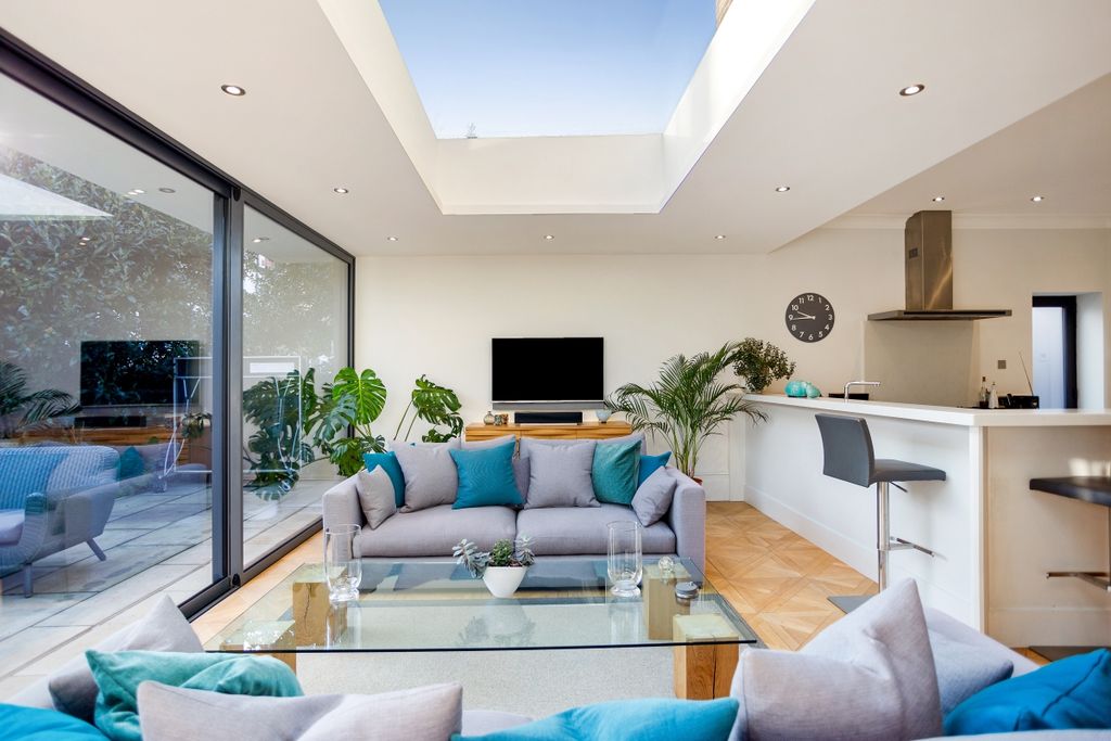 Property photo 1 of 20