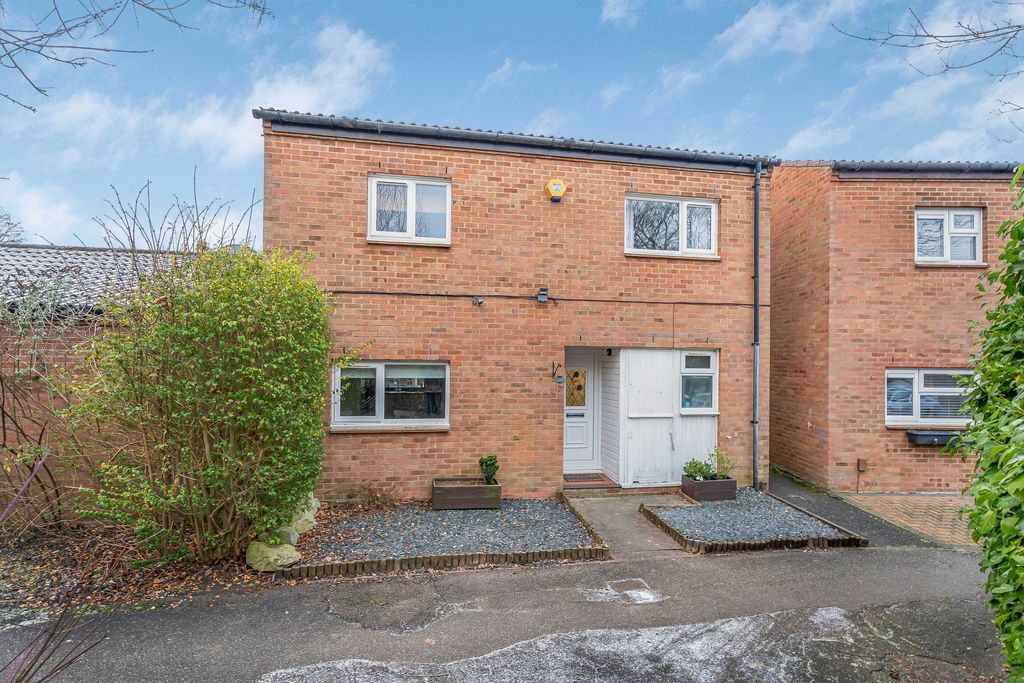 Property photo 1 of 13 Photo 3