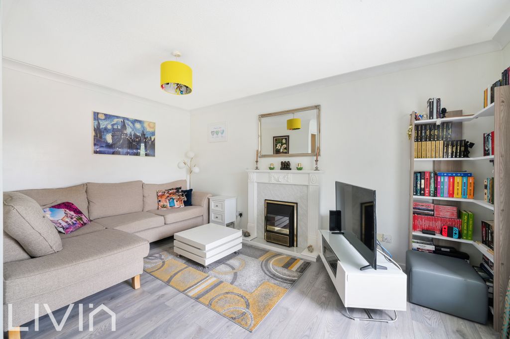 Property photo 3 of 12 Photo 3