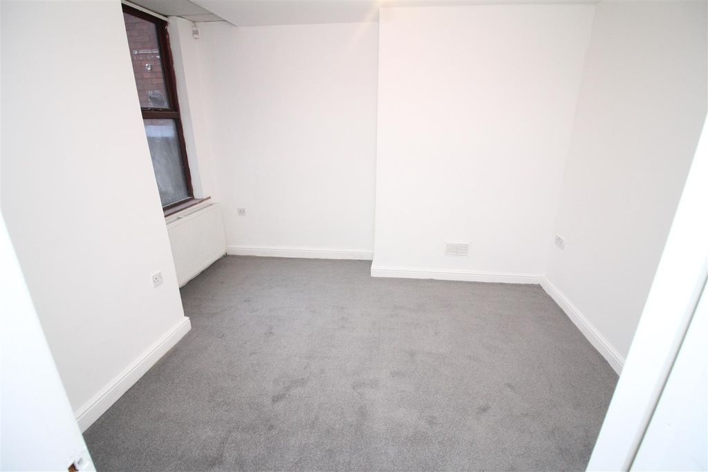 Property photo 3 of 6 Img_5999[1].Jpg