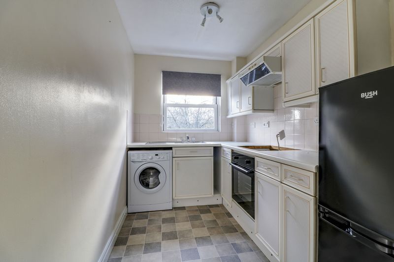 Property photo 2 of 5 Photo 4