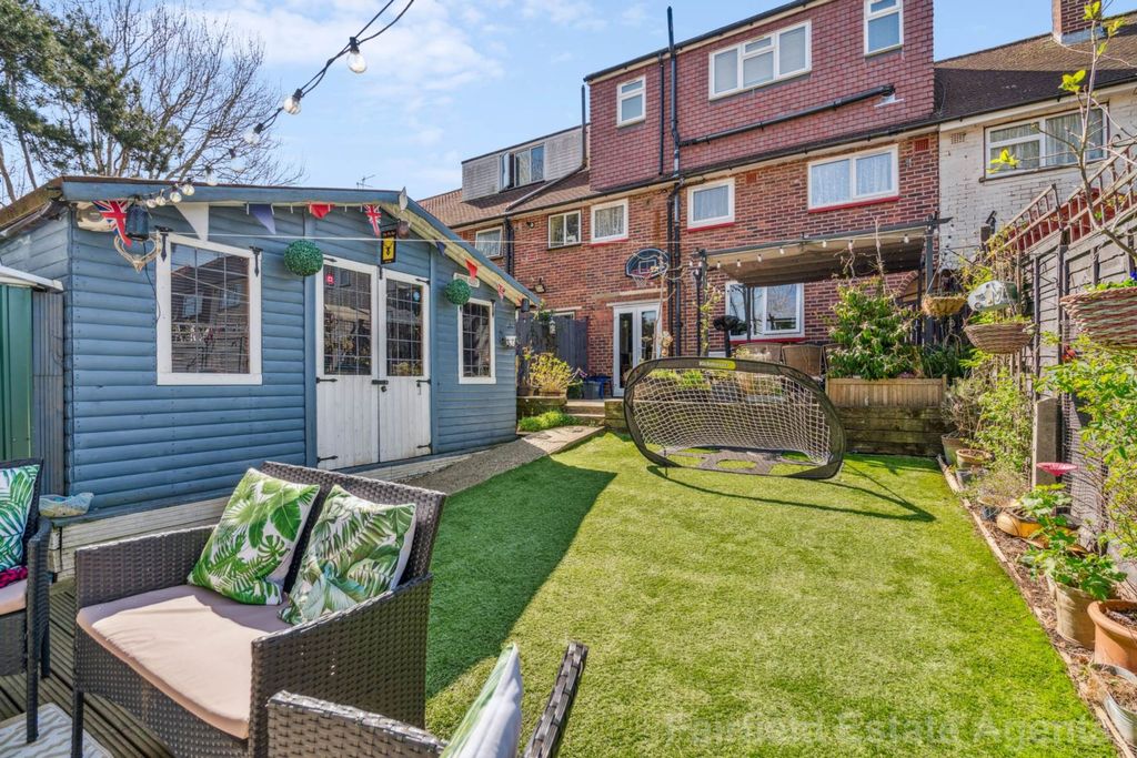 Property photo 3 of 19