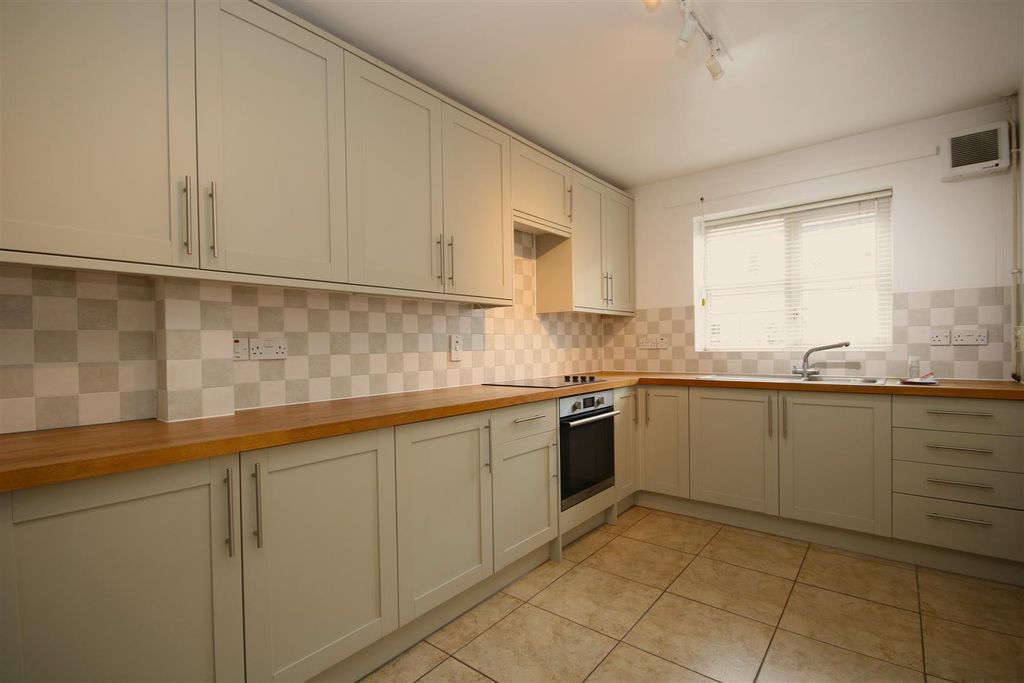 Property photo 2 of 11 Img_9058.Jpg