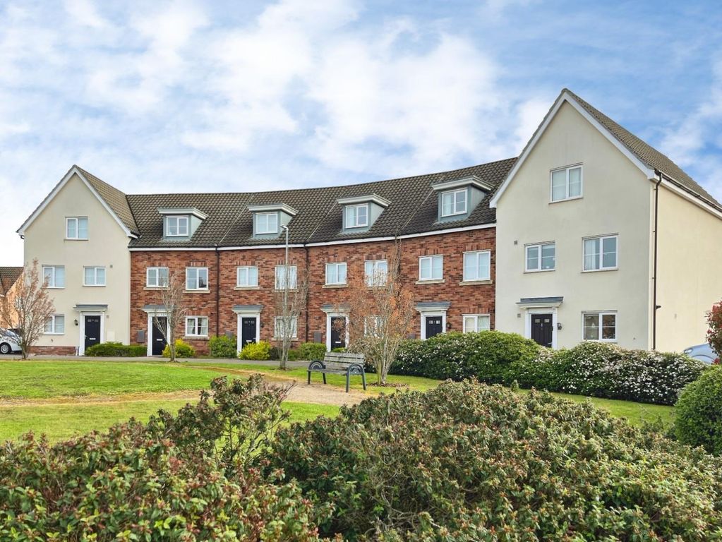 Property photo 1 of 16 Teasel Close (8).Jpeg