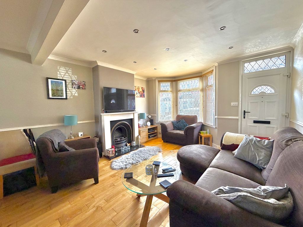 Property photo 2 of 17 Living/Dining Area