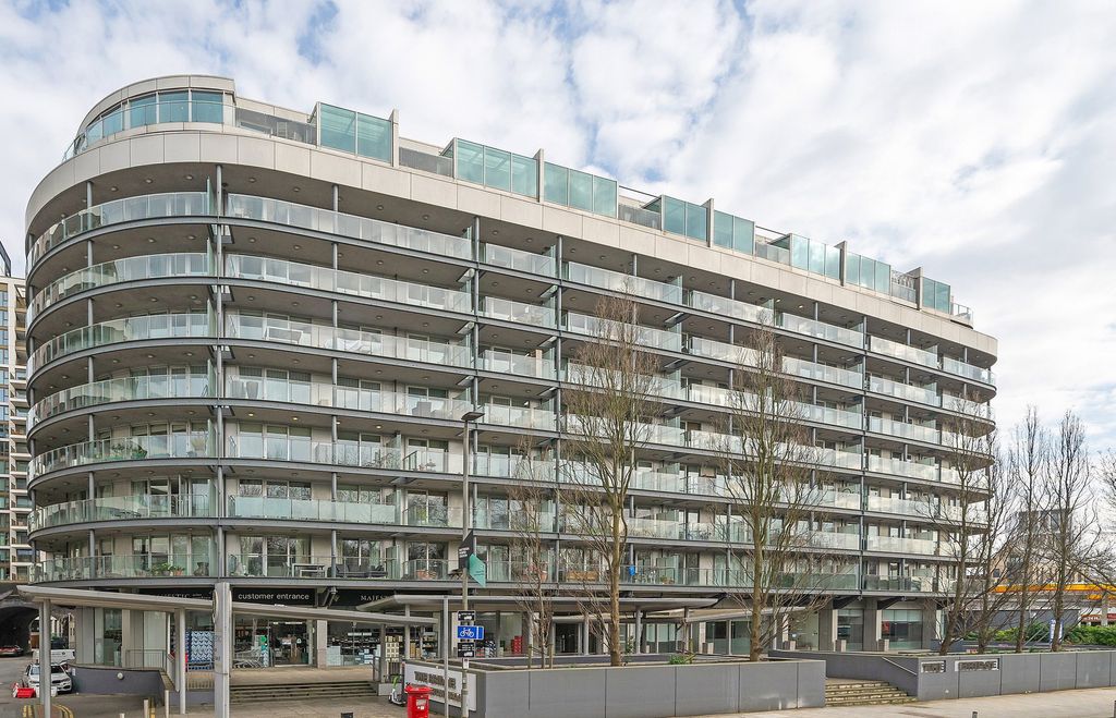 Property photo 3 of 27