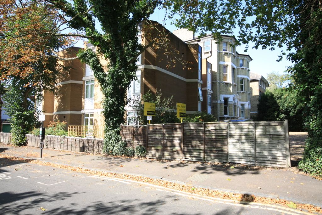 Property photo 2 of 3