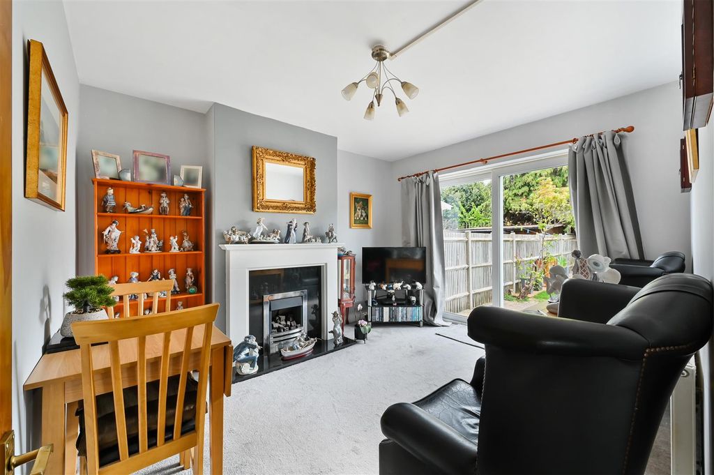 Property photo 2 of 12