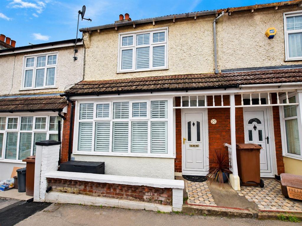 Property photo 1 of 15